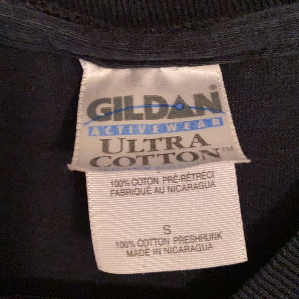 T-Shirt - Picture 3 of 3